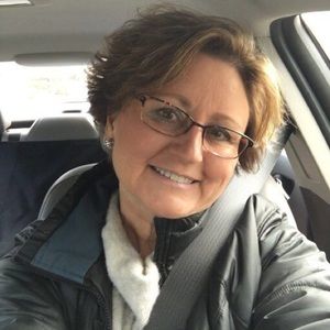 Meet your Posher, Suzanne